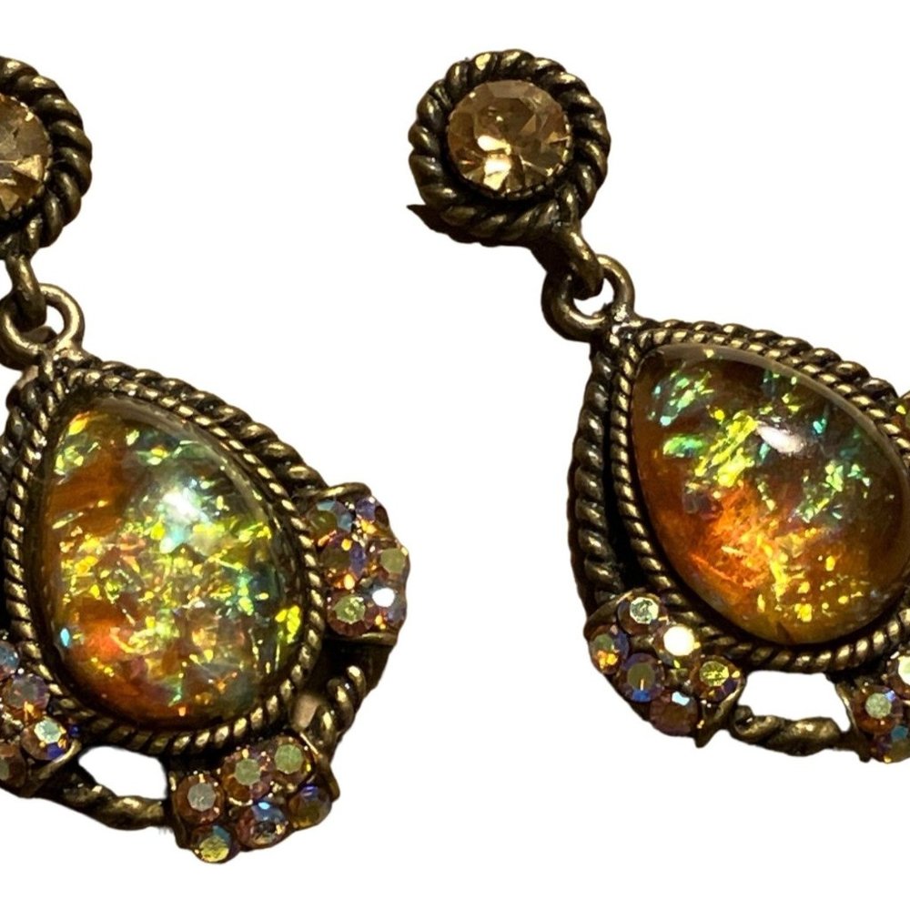 Vintage Gold Tone Drop Earrings Costume Jewelry